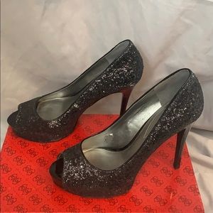 Women’s Guess brand glitter platform heels size 8
